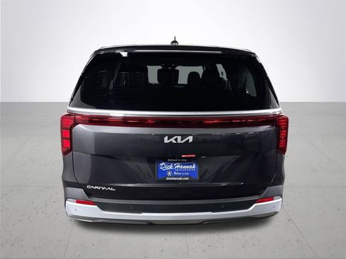New 2026 Kia Carnival LXS image 7