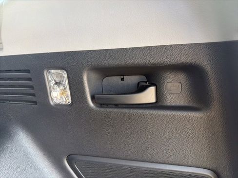 Certified 2018 Honda CR-V Touring image 28