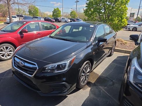 Used 2018 Subaru Legacy 2.5i Premium AWD/4WD image 2