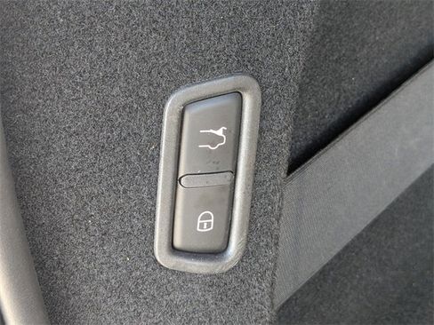 Used 2019 Maserati Levante GranSport image 15