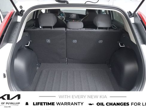 New 2026 Kia Niro LX image 19