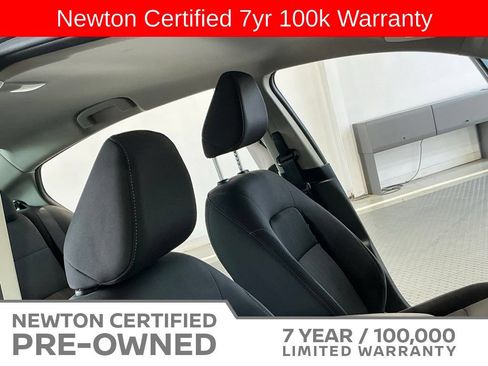 Used 2025 Nissan Altima 2.5 SV FWD image 13