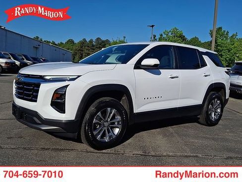 Used 2025 Chevrolet Equinox LT FWD image 1