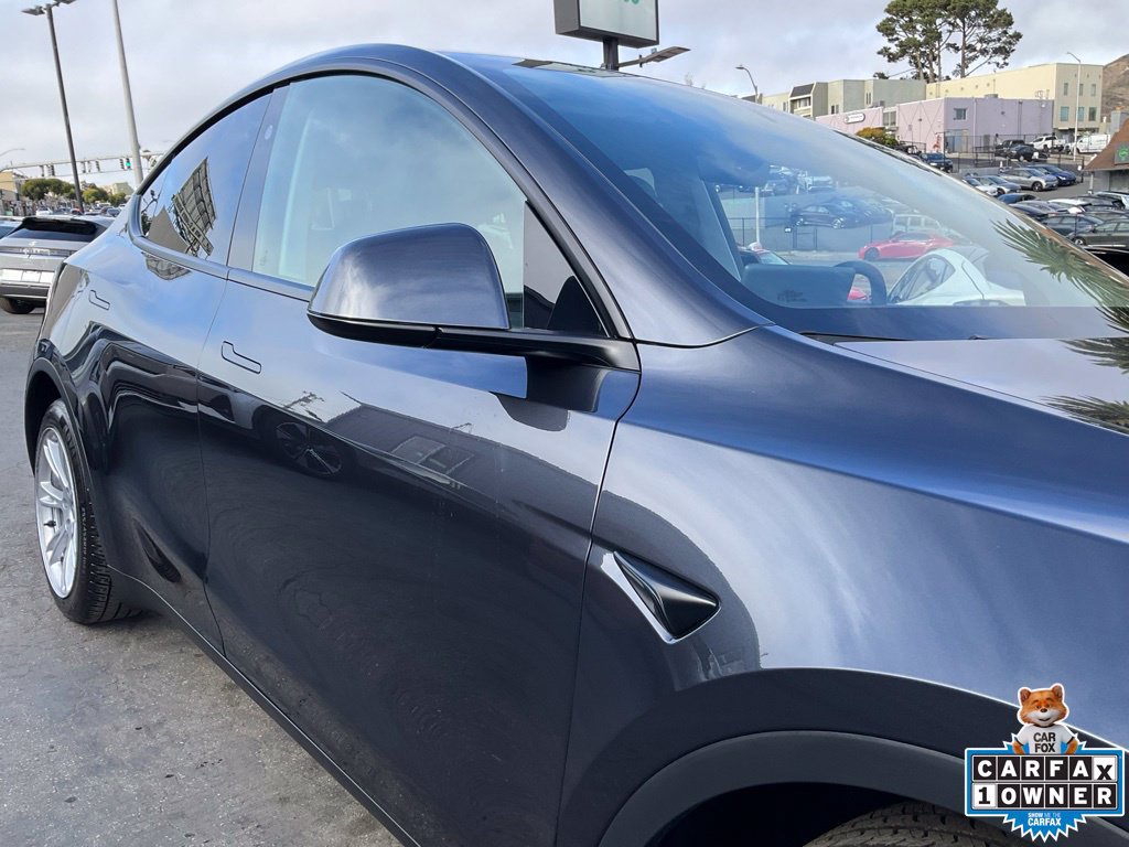 Used 2024 Tesla Model Y Long Range AWD/4WD image 79
