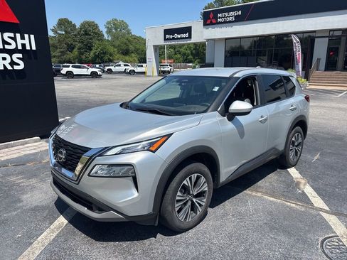 Used 2023 Nissan Rogue SV AWD/4WD image 7
