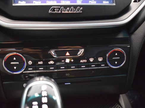 Used 2016 Maserati Ghibli S image 41