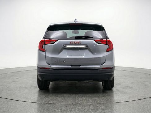 Used 2024 GMC Terrain SLE FWD image 7