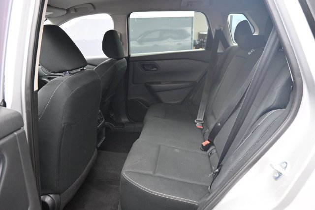 Used 2024 Nissan Rogue S AWD/4WD image 12