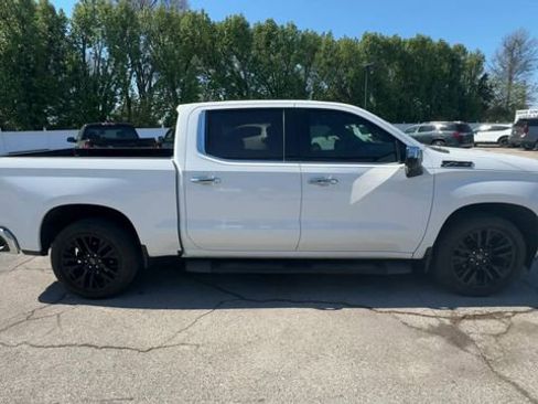 Used 2022 Chevrolet Silverado 1500 LTZ image 9