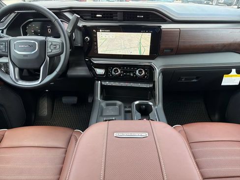 New 2026 GMC Sierra 2500 Denali Ultimate AWD/4WD image 9