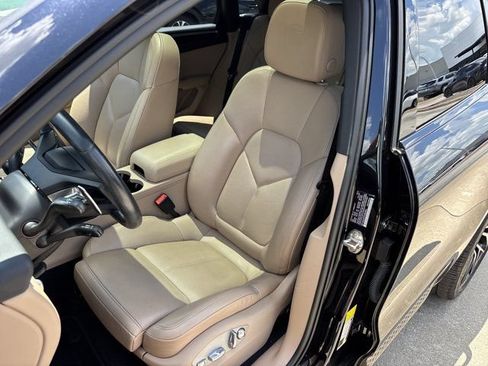 Used 2023 Porsche Macan Turbo AWD/4WD image 20
