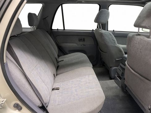 Used 2000 Toyota 4Runner SR5 image 19