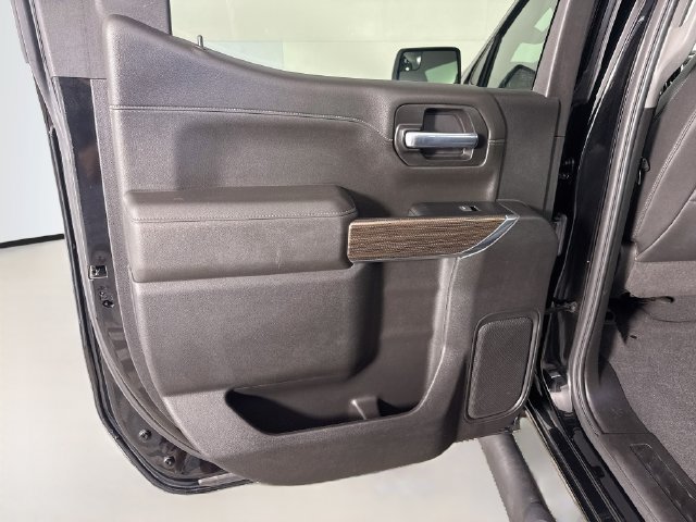 Used 2021 Chevrolet Silverado 1500 RST w/ Redline Edition AWD/4WD image 25