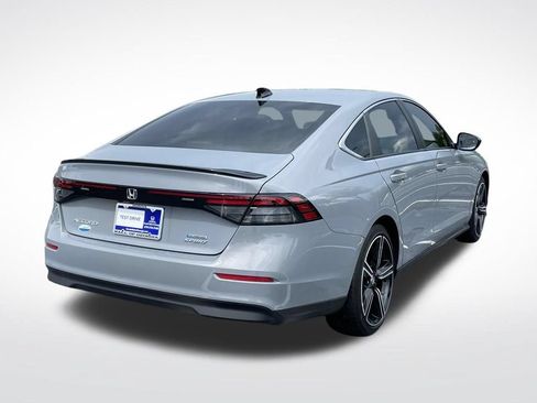 Used 2025 Honda Accord Sport image 6
