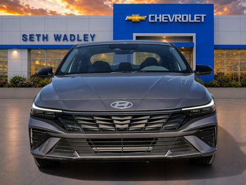 Used 2025 Hyundai Elantra Sport FWD image 54
