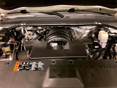 Used 2017 Chevrolet Tahoe LT image 29