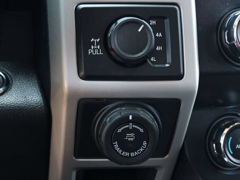 Used 2019 Ford F150 Lariat AWD/4WD image 22