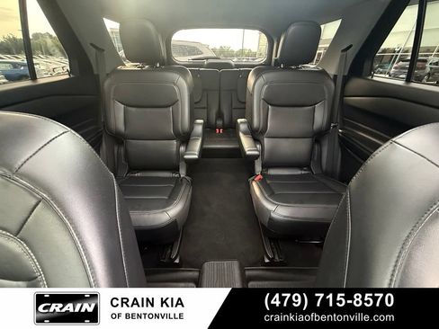 Used 2022 Ford Explorer XLT w/ Equipment Group 202A AWD/4WD image 29