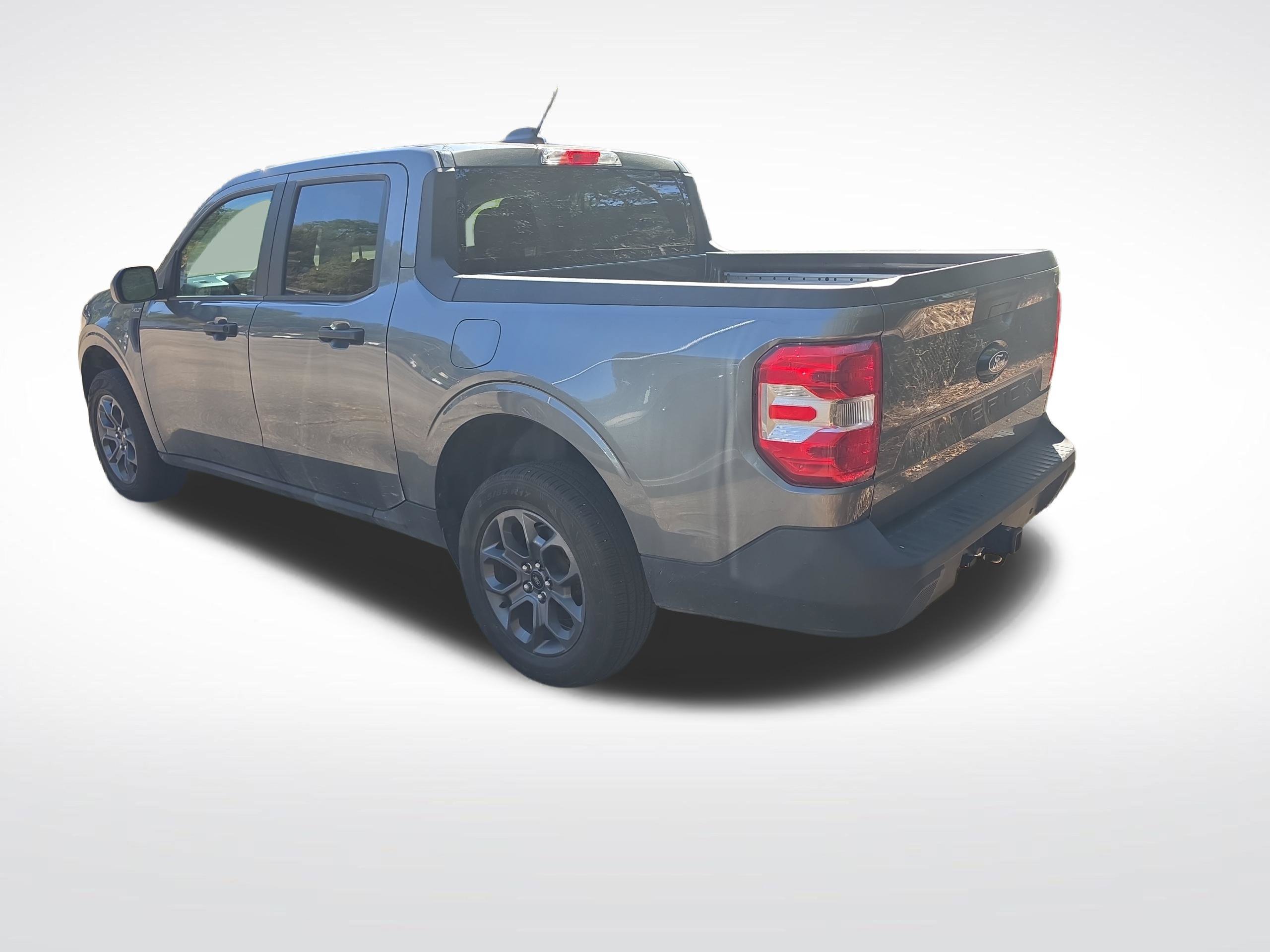Used 2025 Ford Maverick XLT FWD image 5