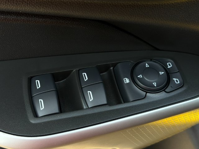 Used 2024 Chevrolet Trax RS FWD image 13