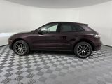 Used 2025 Porsche Macan image 2