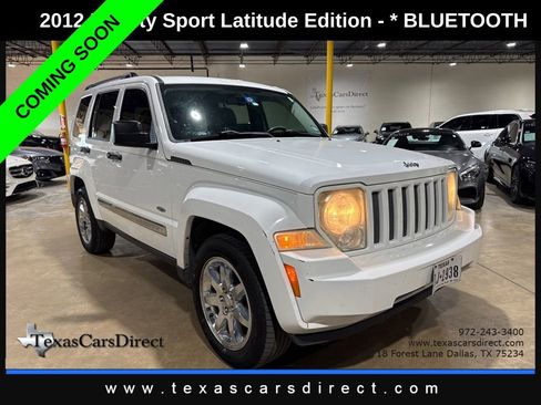 Used 2012 Jeep Liberty Sport image 2