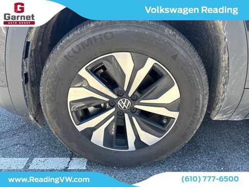 Used 2026 Volkswagen Atlas SE FWD image 9
