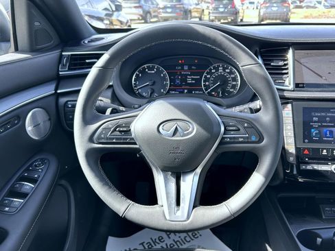 Certified 2025 INFINITI QX55 Essential w/ Accent Package AWD/4WD image 11
