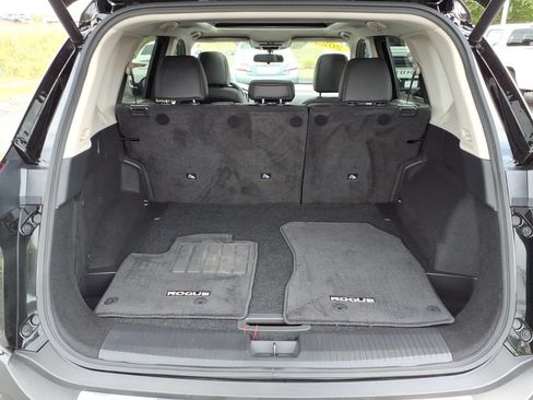 Certified 2023 Nissan Rogue SV w/ SV Premium B Package AWD/4WD image 12