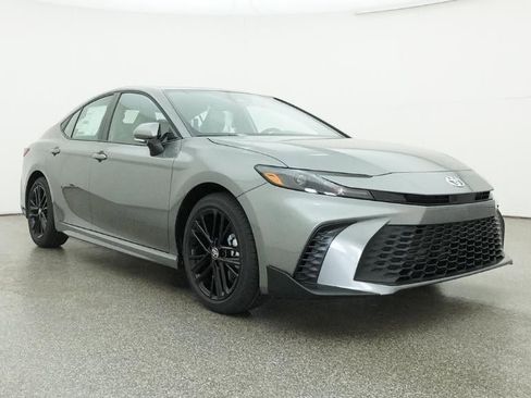 New 2026 Toyota Camry SE FWD image 29