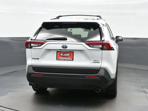 Used 2024 Toyota RAV4 XLE Premium AWD/4WD image 5