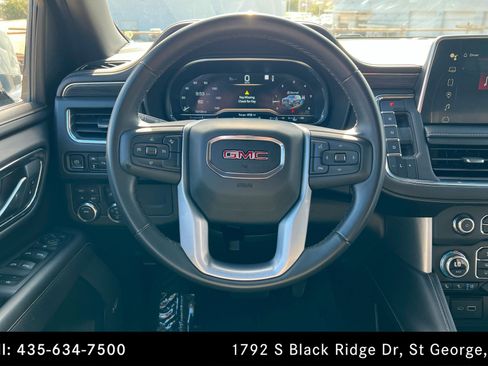 Used 2023 GMC Yukon XL SLT AWD/4WD image 12