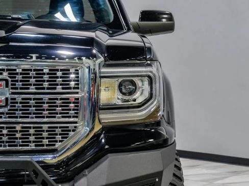 Used 2017 GMC Sierra 1500 SLT w/ All Terrain X Package AWD/4WD image 60