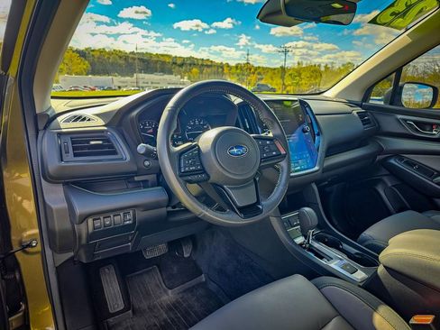 Used 2023 Subaru Ascent Onyx Edition image 13