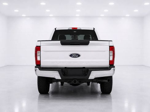 Used 2024 Ford F350 XLT AWD/4WD image 4