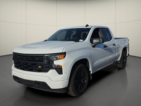 Used 2022 Chevrolet Silverado 1500 Custom RWD image 4