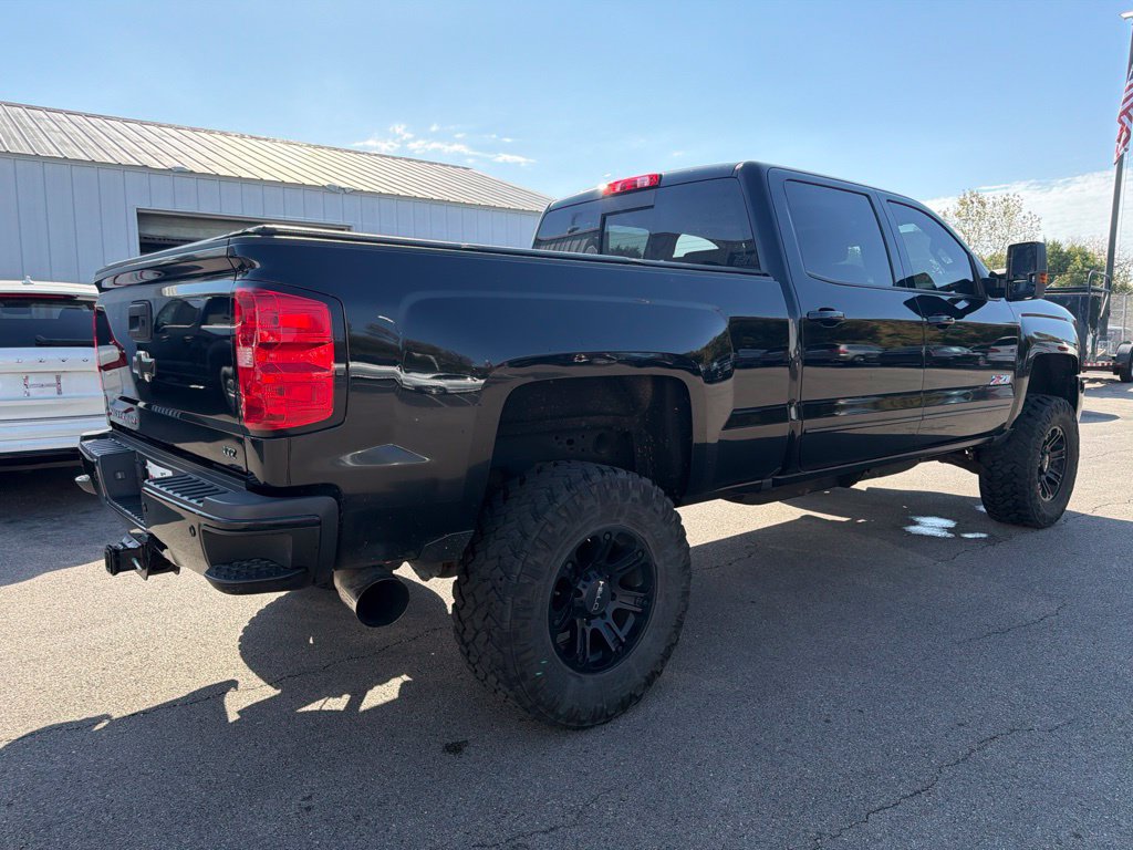 Used 2019 Chevrolet Silverado 2500 LTZ w/ Duramax Plus Package AWD/4WD image 3