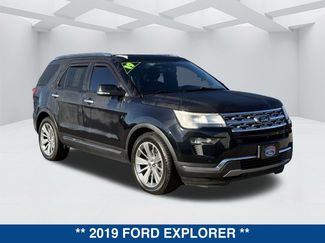 Used 2019 Ford Explorer Limited w/ Class III Trailer Tow Package video 2