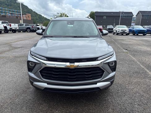 Used 2025 Chevrolet TrailBlazer LT AWD/4WD image 8