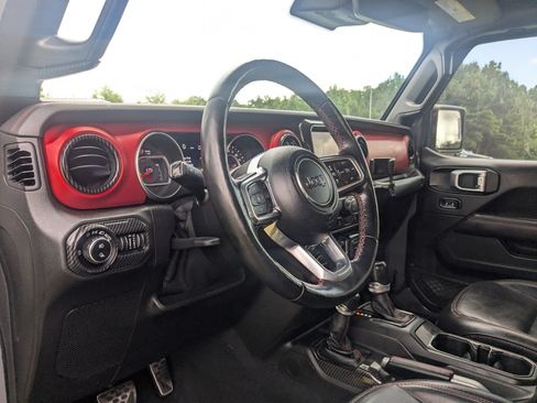 Used 2020 Jeep Gladiator Rubicon AWD/4WD image 13