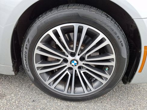 Used 2019 BMW 530i xDrive w/ Convenience Package image 8