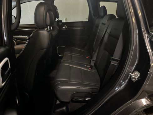 Used 2018 Jeep Grand Cherokee Summit w/ Platinum Series Group image 11