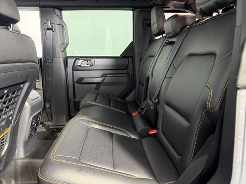 Used 2024 Ford Bronco Badlands AWD/4WD image 27