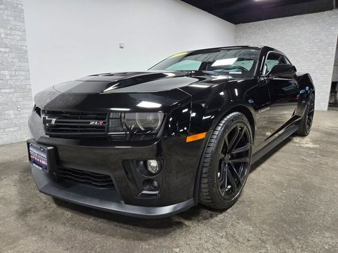Used 2014 Chevrolet Camaro ZL1 RWD image 5