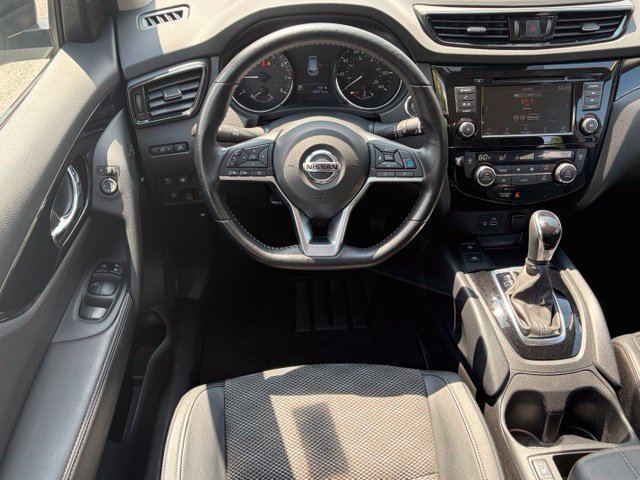 Used 2022 Nissan Rogue Sport SV w/ Technology Package AWD/4WD image 36
