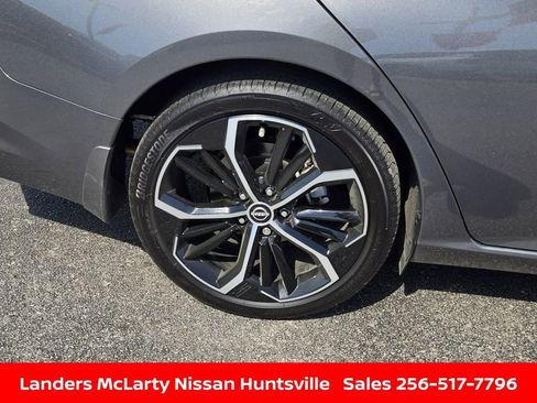 Used 2025 Nissan Altima 2.5 SR image 12