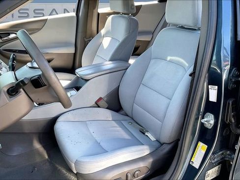 Used 2020 Chevrolet Malibu LT FWD image 21