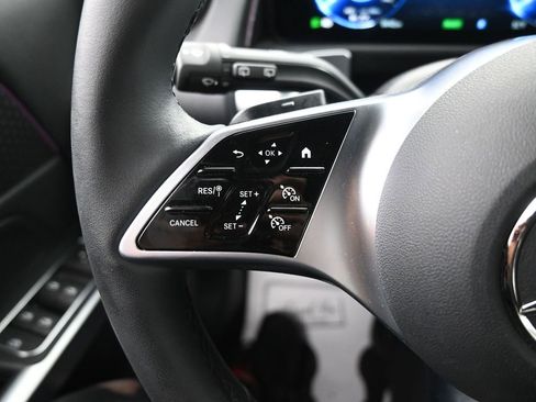 Used 2025 Mercedes-Benz EQB 250+ w/ Winter Package image 19