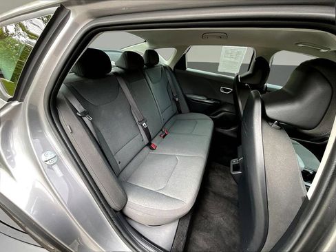 Used 2025 Kia K4 FWD image 26