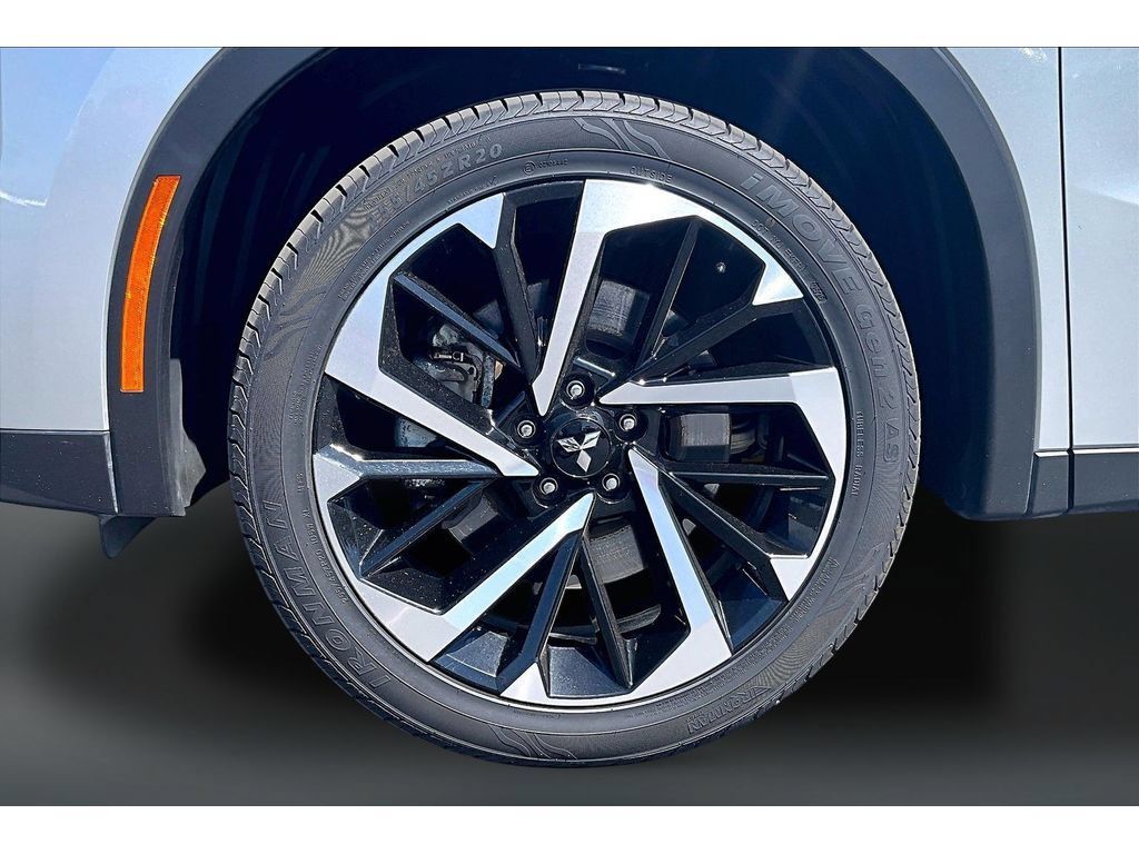 Used 2024 Mitsubishi Outlander SE AWD/4WD image 27